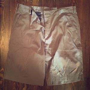 Men’s Nike golf shorts size 34